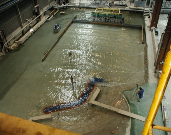 Bassin d'essais de stabilité à la houle standard | ArteLab